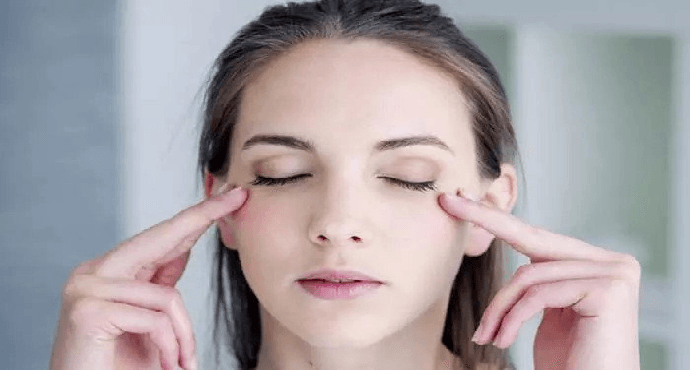 Relaxing eye muscles